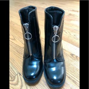 BCBGeneration Pilar Booties, size 6